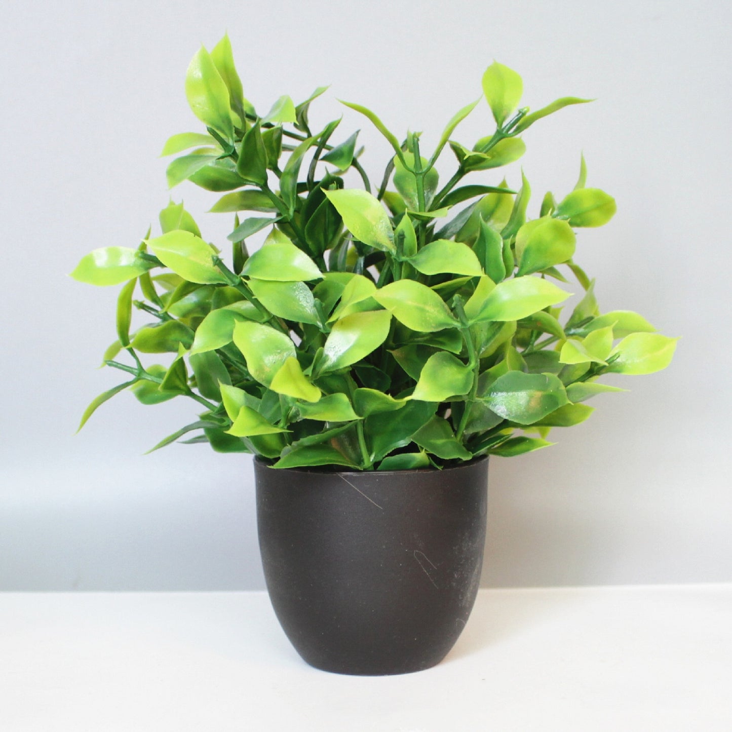 Faux bonsai,  Simulated Indoor and Outdoor Decoration Plastic Bonsai Eucalyptus Small Pot Plant