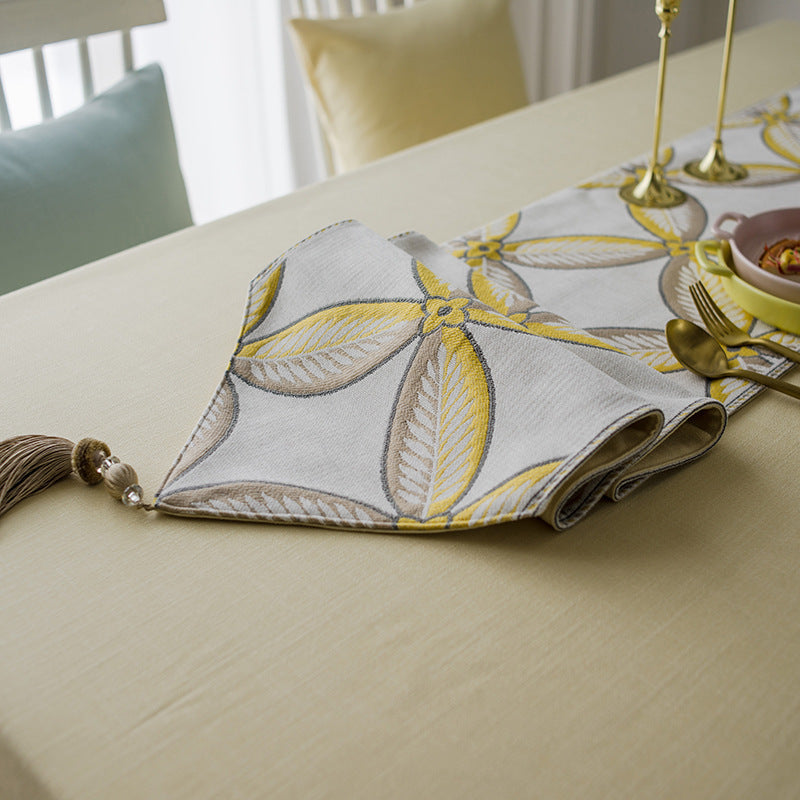Table Runner Modern Leaf Jacquard